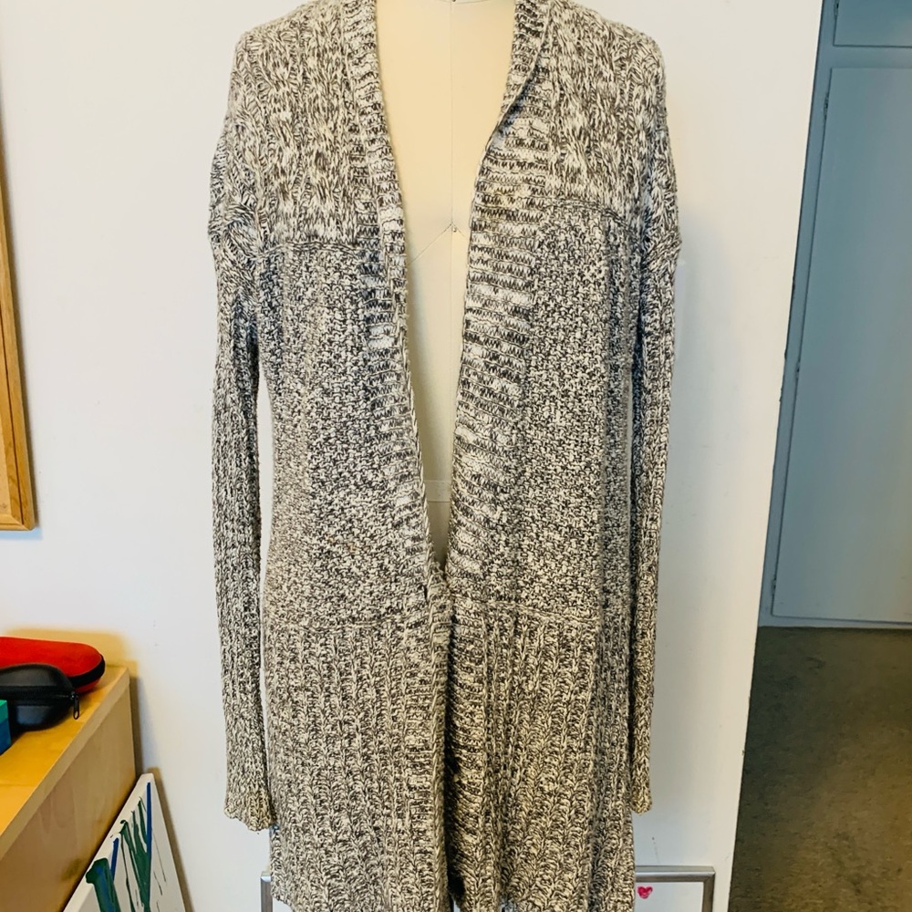 Women's Gray Knit Sweater Cardigan